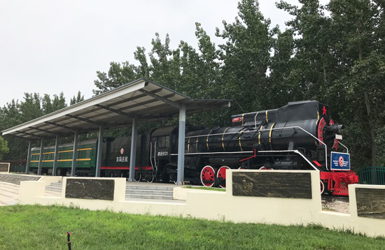 河北省技师学院实训内燃机车