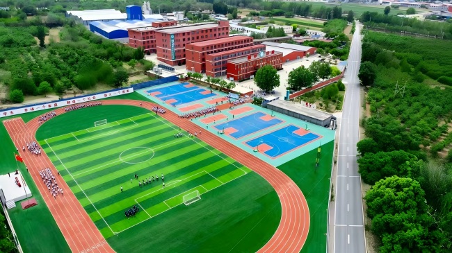 河北省工业数控技工学校操场鸟瞰图