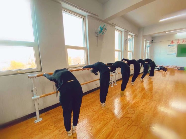 邯郸市春润中等职业学校