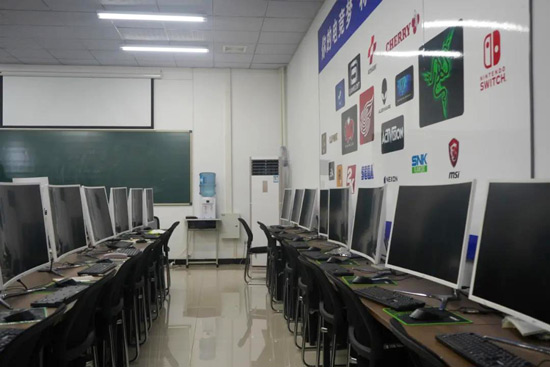 石家庄北方智扬中专学校计算机实训室