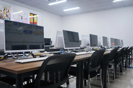 石家庄北方智扬中专学校计算机实训设备