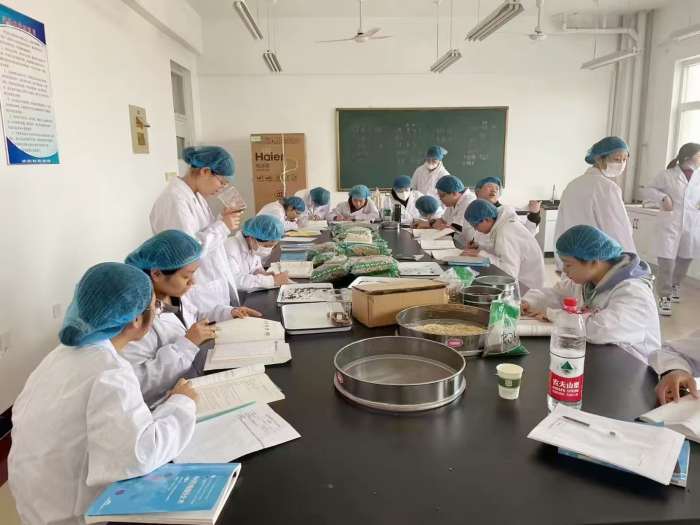 石家庄冀联医专中药专业实训