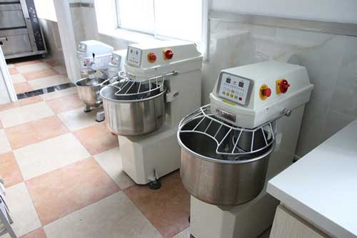 石家庄新东方烹饪学校打奶机