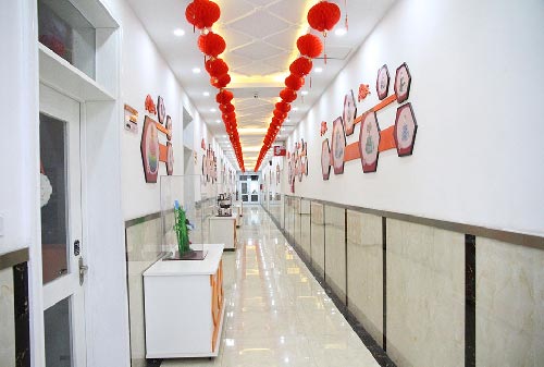 石家庄新东方烹饪学校教学楼走廊