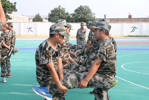 石家庄新东方烹饪学校操场一角