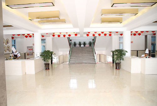 石家庄新东方烹饪学校教学楼大厅