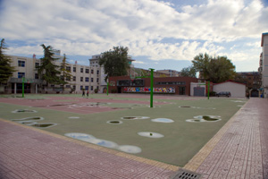 石家庄一职专学校操场