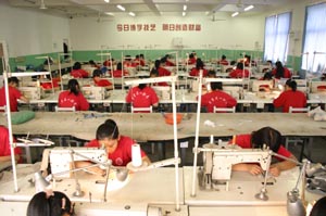 石家庄一职专学校服装实训基地