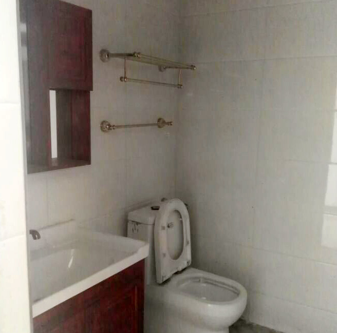 石家庄白求恩医学中等专业学校新校区宿舍卫生间