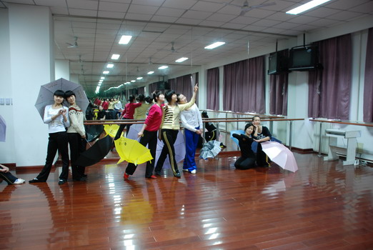 保定十四中舞蹈教室