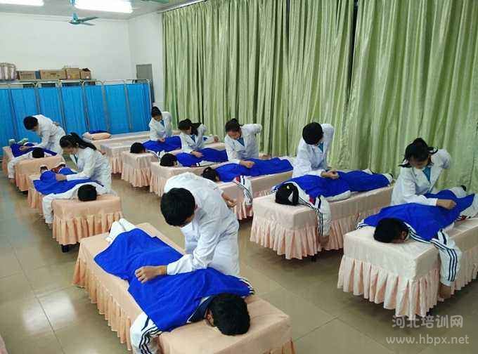 石家庄白求恩医学中等专业学校中医康复保健学生实践