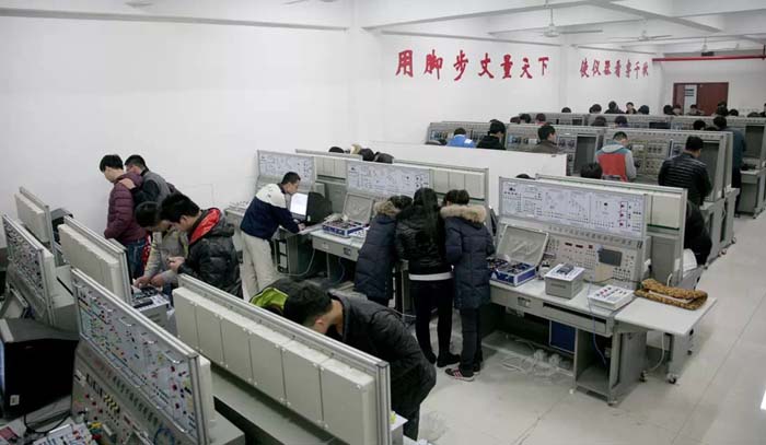 电气自动化实训室
