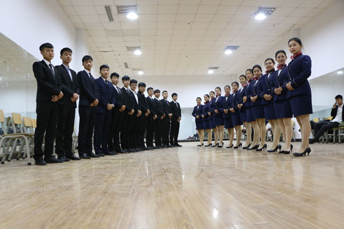 石家庄工程职业学院空乘专业学生实训