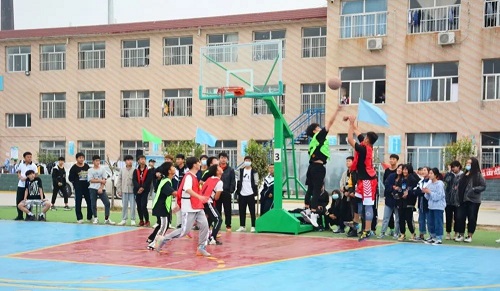 石家庄北方医学中等专业学校篮球场