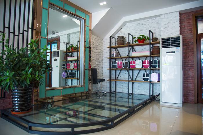 保定东方技工学校美甲教室