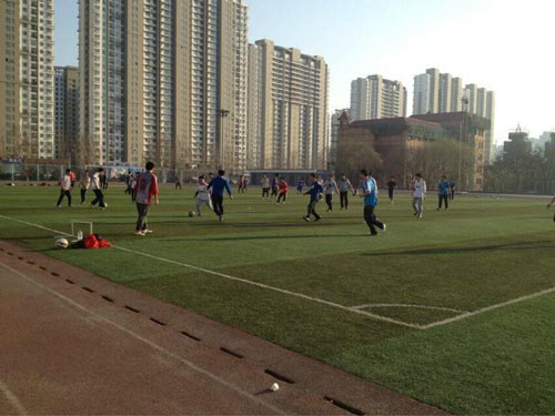 秦皇岛升华中专学校操场