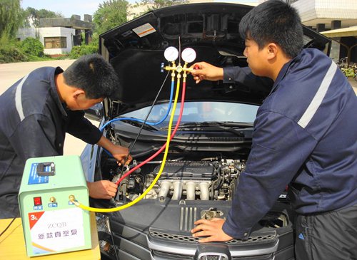 秦皇岛市渤海船舶技工学校汽修专业学生实习