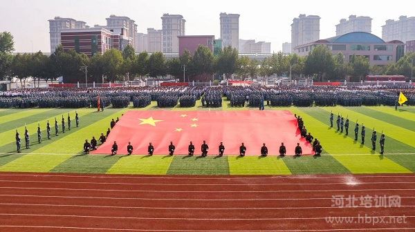 石家庄东华铁路学校军训汇演