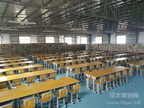 石家庄太行科技中专学校图书室