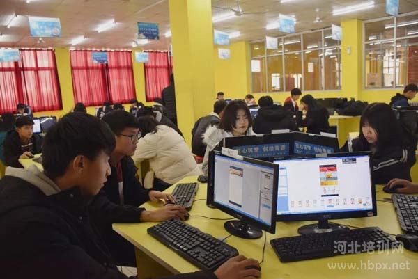 石家庄法商中专学校电子商务学生实训