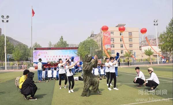 石家庄法商中专学校创意艺术活动