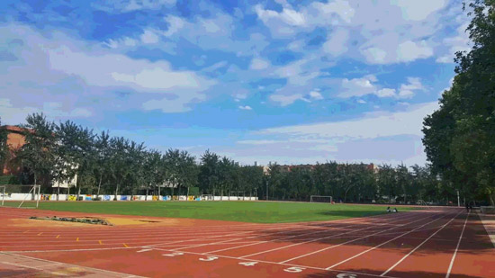 河北城乡建设学校操场