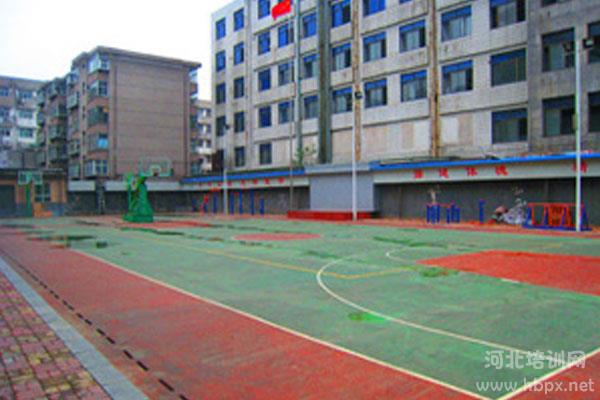 财会学校操场
