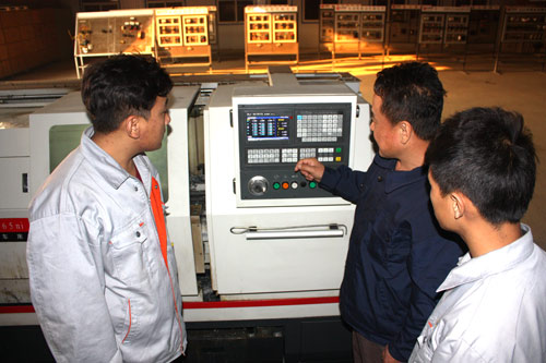 石家庄长安机电技工学校机电专业课堂