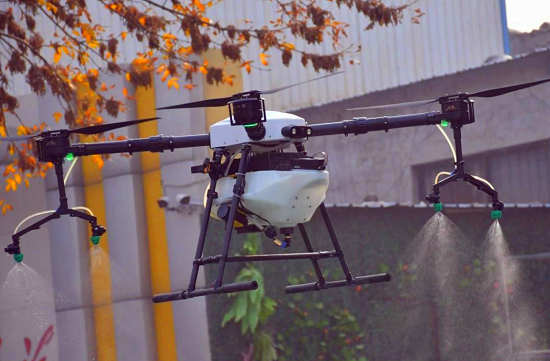 石家庄军兴学校进行无人机空中喷洒消毒作业