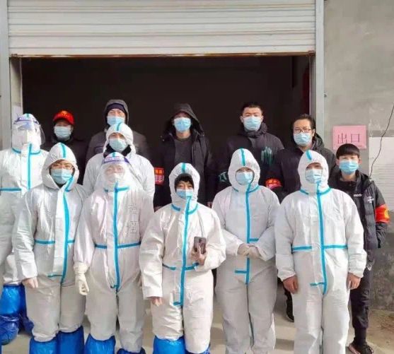 石家庄柯棣华医学院部分学生投身于防疫工作中