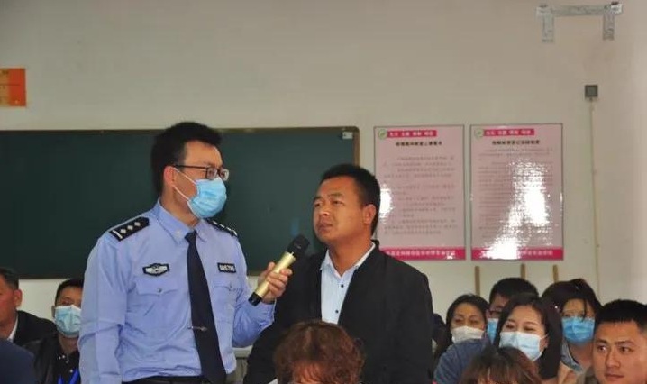 石家庄柯棣华医学中等专业学校举办"依法施教"专题培训会