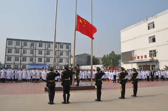 石家庄柯棣华医学院5.12举办护士节大会