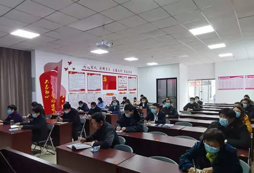 石家庄天使护士学校党员学习中