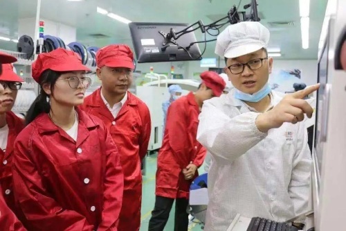 石家庄华美铁路学校计算机专业学生实习