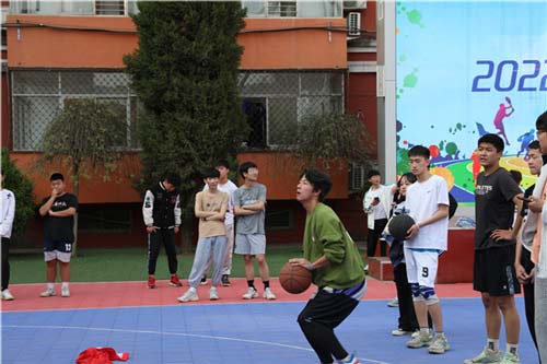 石家庄新华电脑学校2022年趣味运动会之篮球定投