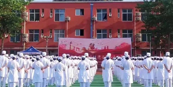 石家庄协和医学院喜迎二十大