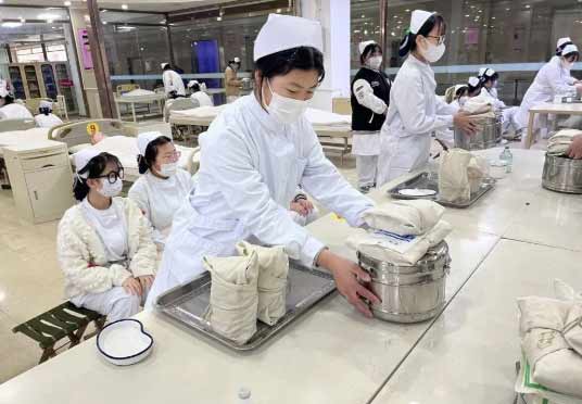 石家庄天使护士学校护理专业学生课堂