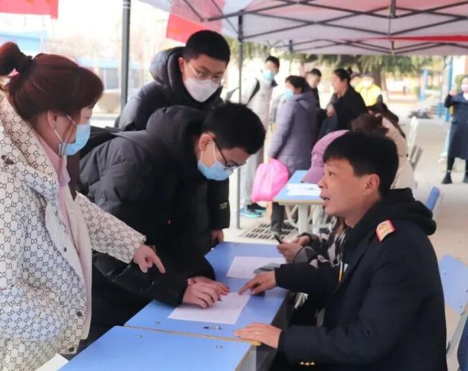 石家庄东华铁路学校新生入学