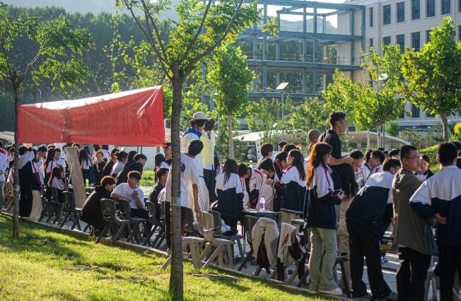 石家庄东华铁路学校社团纳新