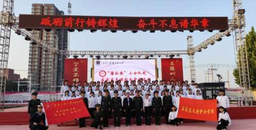 陆军工程大学“蒲公英”小分队为石家庄天使护士学校24级学生举办宣讲活动