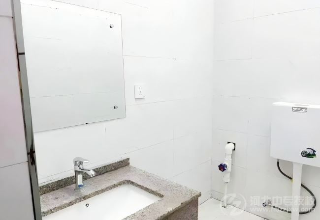 河北同仁医学中等专业学校宿舍独立卫生间