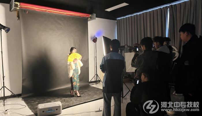 石家庄花都学校摄影实训室