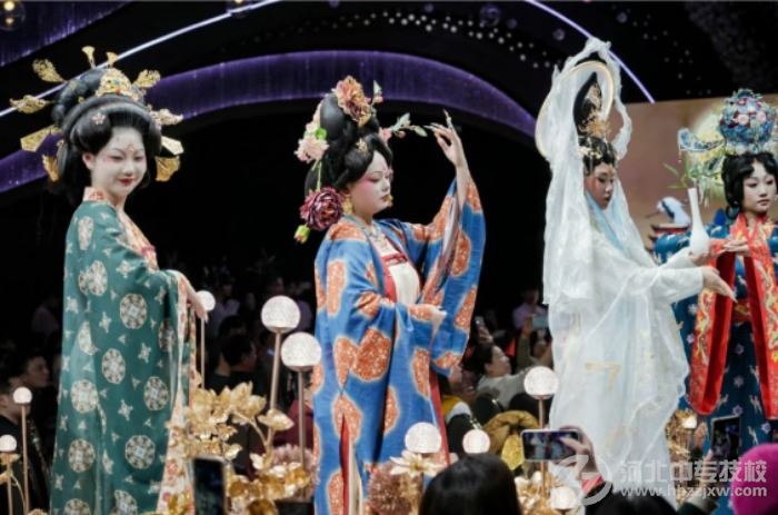 石家庄花都学校31周年校庆形象设计专业《花都炫彩秀》