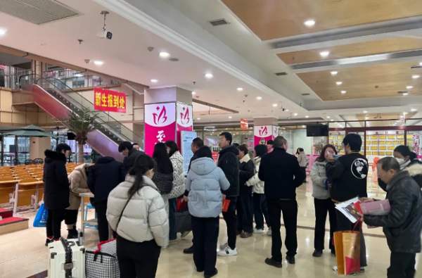 石家庄天使护士学校2025年新生参观
